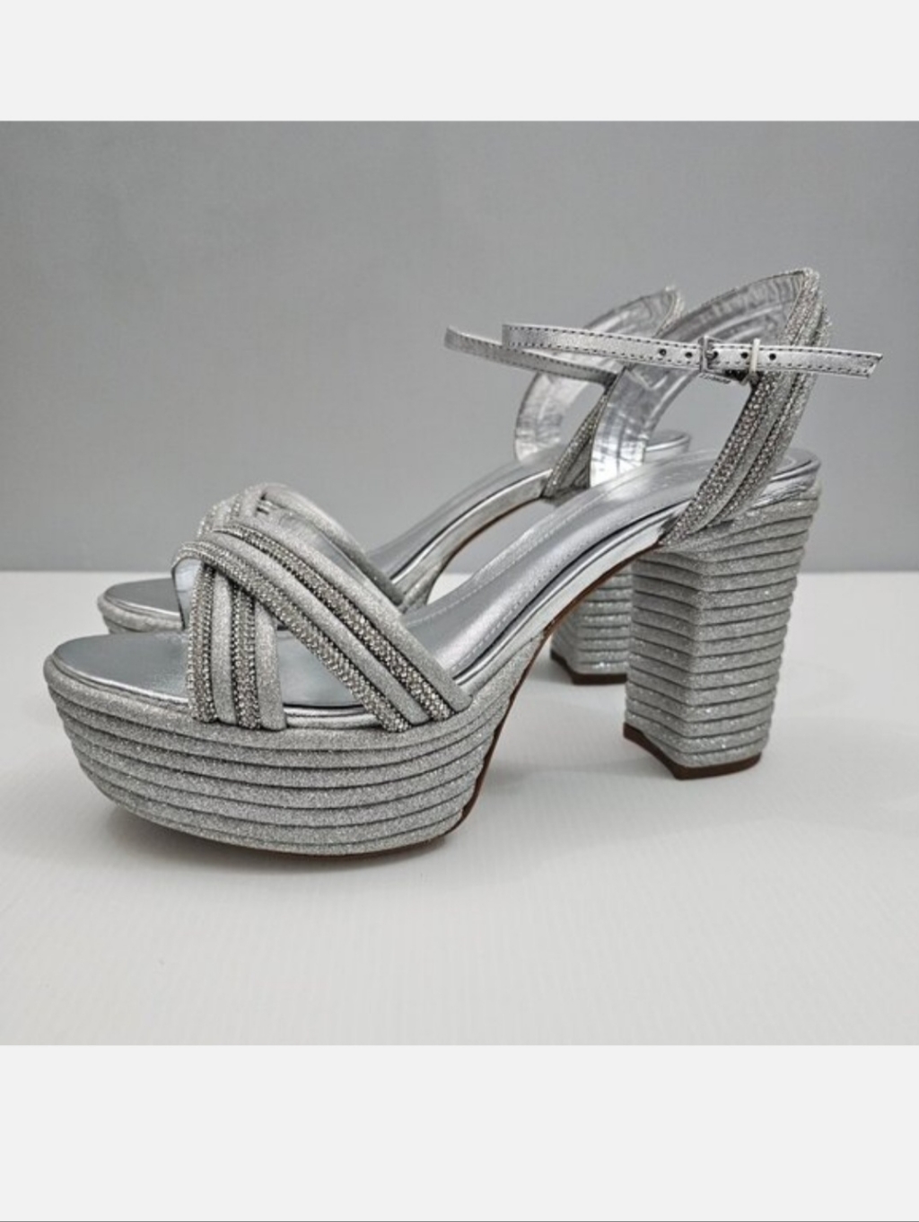Schutz Latifah Rhinestone Platform Heels Womens 95 Silver Strappy Sparkly Glam